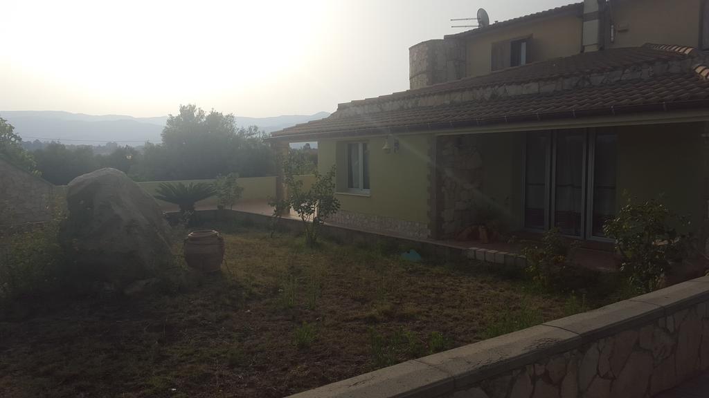 Villa Renzo E Lucia Sant Isidoro  외부 사진