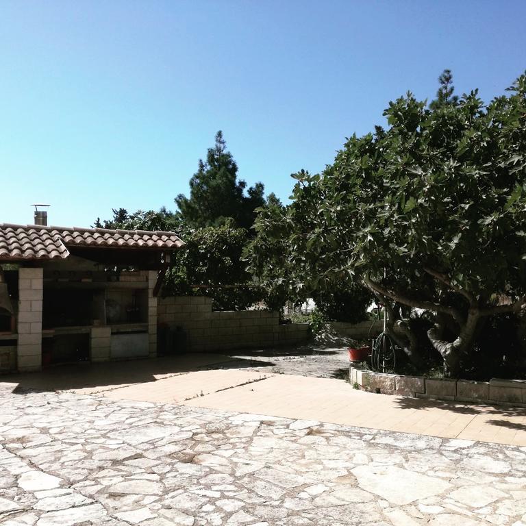 Villa Renzo E Lucia Sant Isidoro  외부 사진