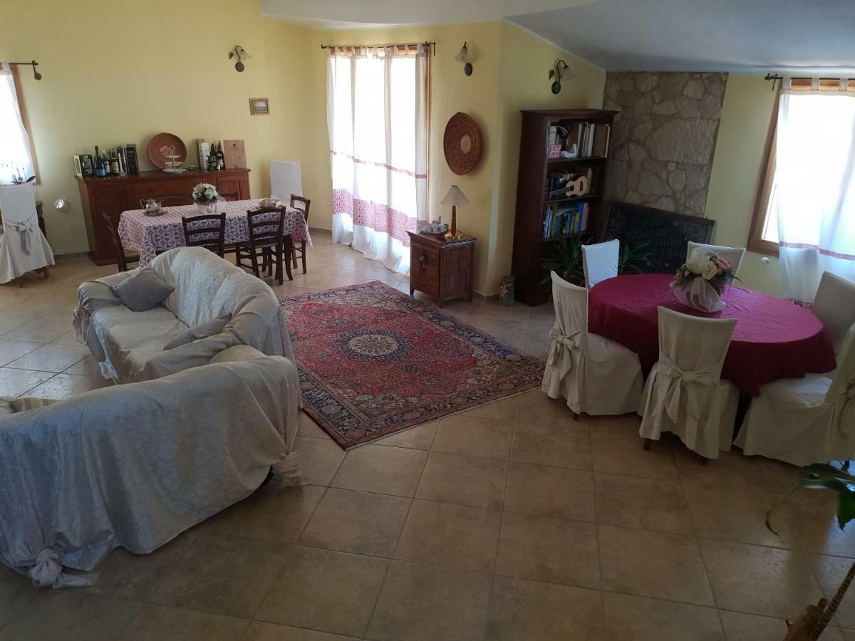 Villa Renzo E Lucia Sant Isidoro  외부 사진