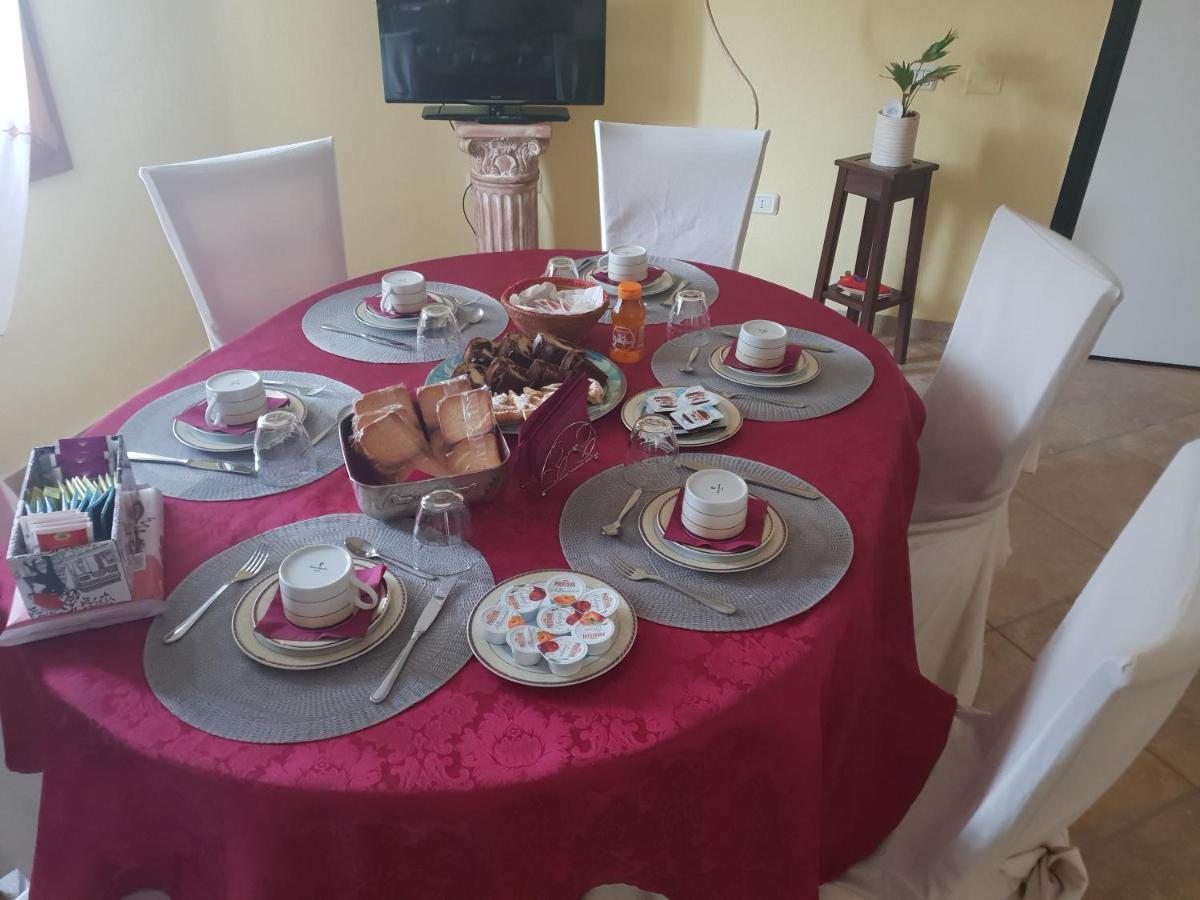 Villa Renzo E Lucia Sant Isidoro  외부 사진